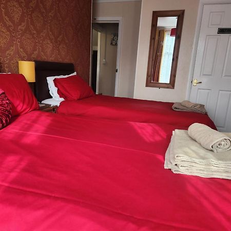 Twin Palms Guesthouse Great Yarmouth Esterno foto