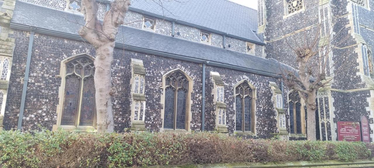 Twin Palms Guesthouse Great Yarmouth Esterno foto