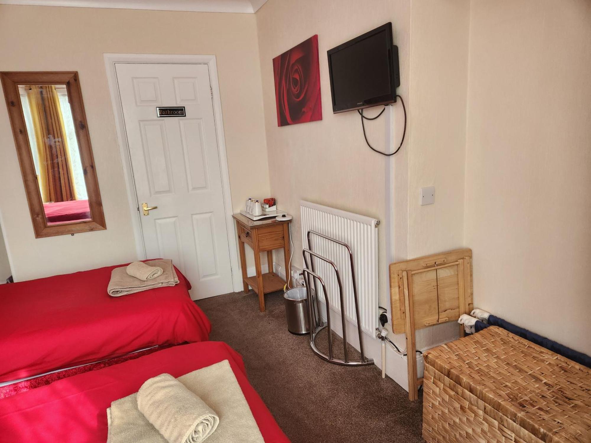 Twin Palms Guesthouse Great Yarmouth Esterno foto