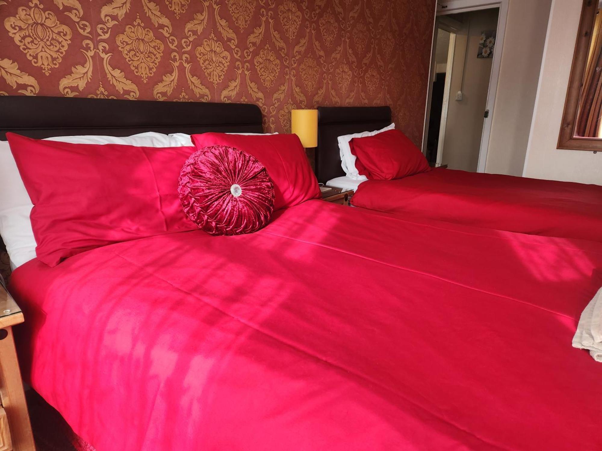 Twin Palms Guesthouse Great Yarmouth Esterno foto