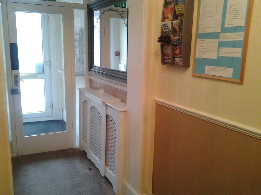 Twin Palms Guesthouse Great Yarmouth Esterno foto