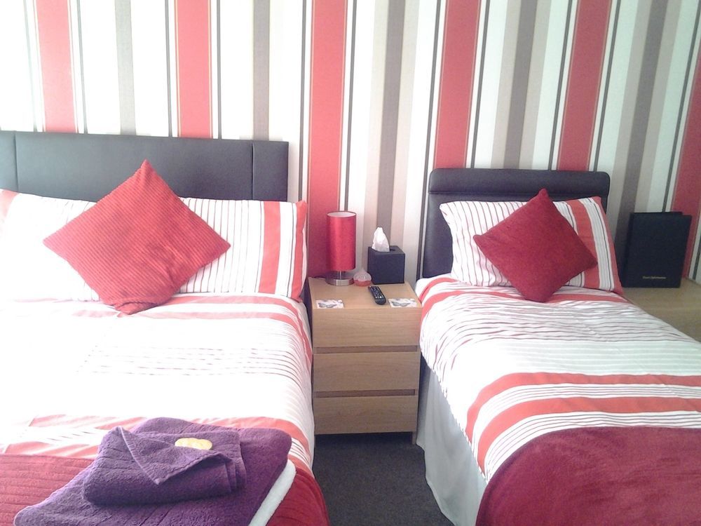 Twin Palms Guesthouse Great Yarmouth Esterno foto