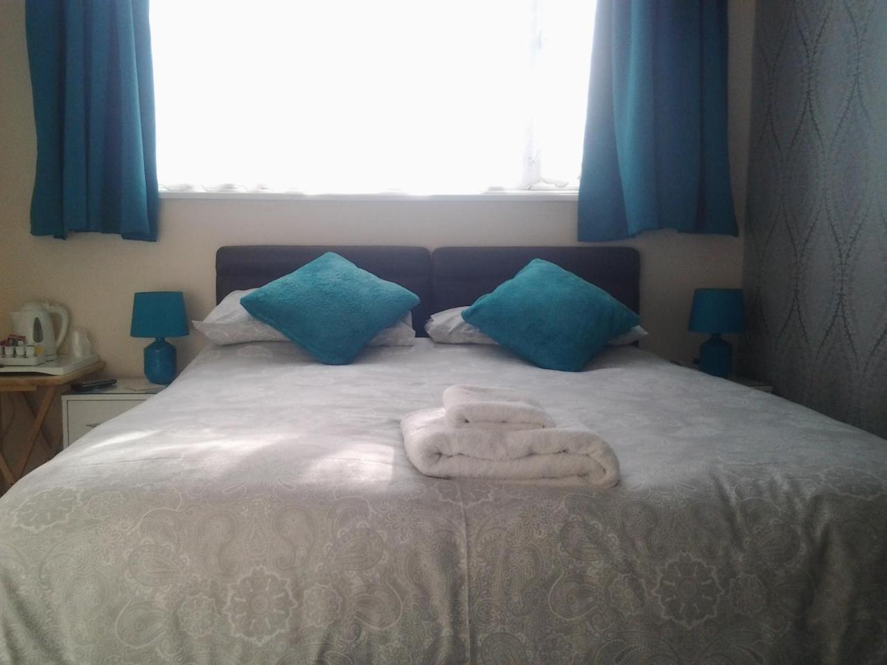 Twin Palms Guesthouse Great Yarmouth Esterno foto