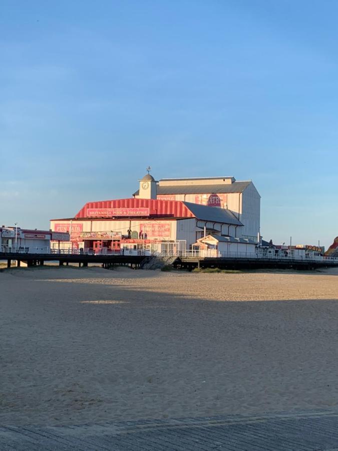 Twin Palms Guesthouse Great Yarmouth Esterno foto